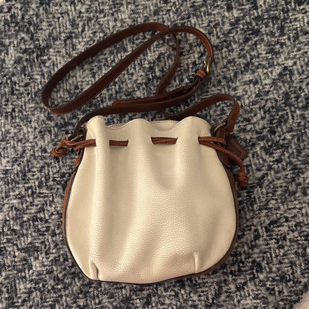 Vintage Coach Sheridan Marietta Drawstring White and Brown Bag